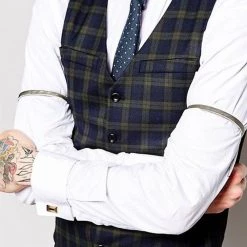 AnneCart Chrome Sleeve Garter Neck Ties