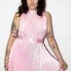 Hurly-Burly (D) Gatsby Light Pink High-Neck Pleated Dress