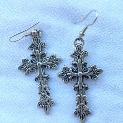 Hurly-Burly (j) Ornate Cross Earrings