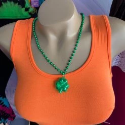Hurly-Burly (D) Flashing Shamrock Necklace