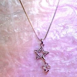 Hurly-Burly (j) Silver Star Diamante Necklace