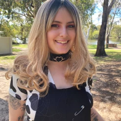 Bell's Wigs Deluxe Ombre Mid Length Black And Caramel Wig