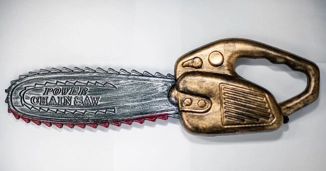 Trademart Bronze And Silver Plastic Chain Saw Costume Accessories 3 Trademart Bronze And Silver Plastic Chain Saw Costume Accessories