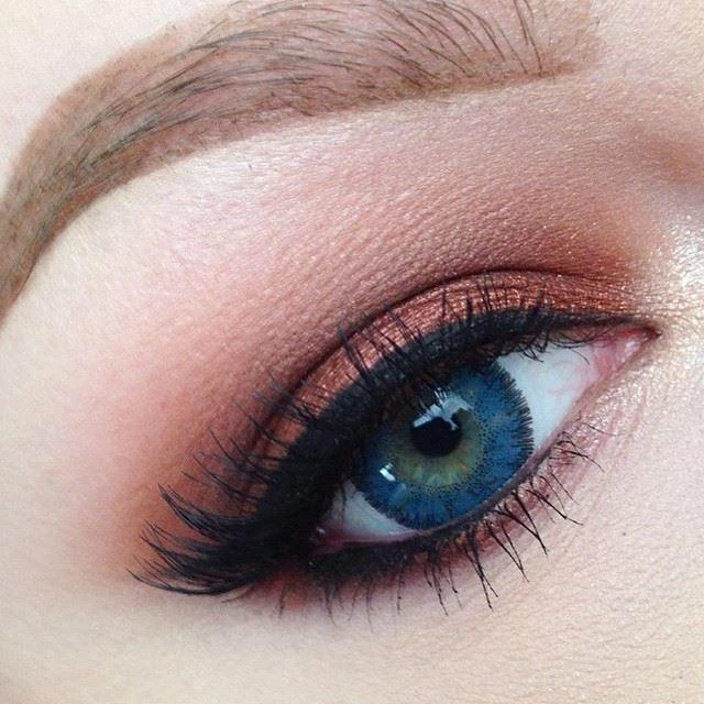 Dinna Freshtone Ocean Blue Contact Lenses