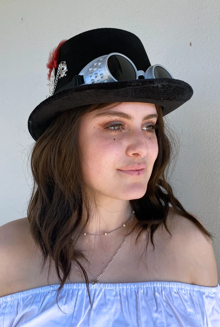 Craft Steampunk Red Skull Hat With Goggles (CCC) 3 Craft Steampunk Red Skull Hat With Goggles (CCC)