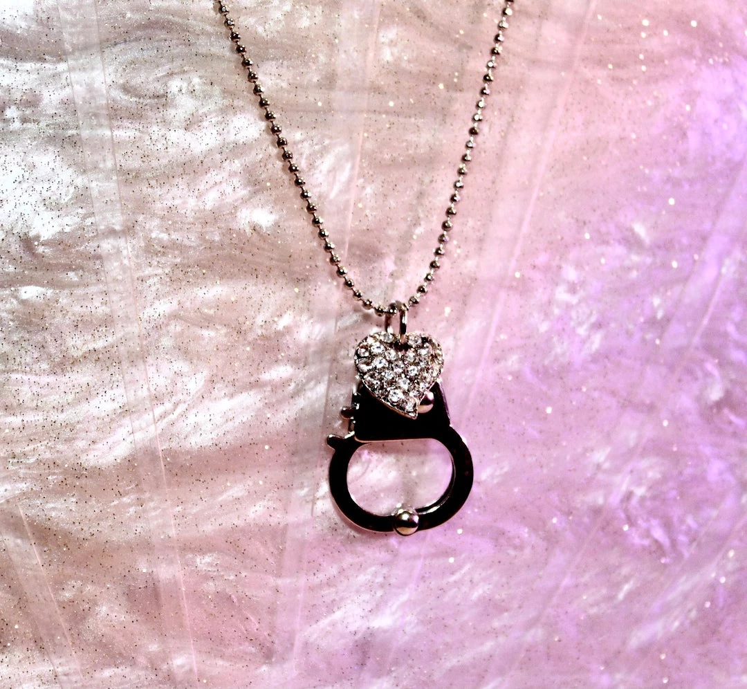 Hurly-Burly Silver Handcuff Necklace 3 Hurly-Burly Silver Handcuff Necklace