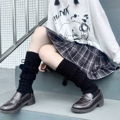 DHGate Knit Leg Warmers With Pom Poms Hosiery