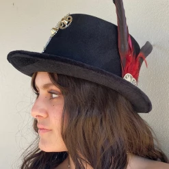Craft Steampunk Red Feather And Chains Hat (UU)
